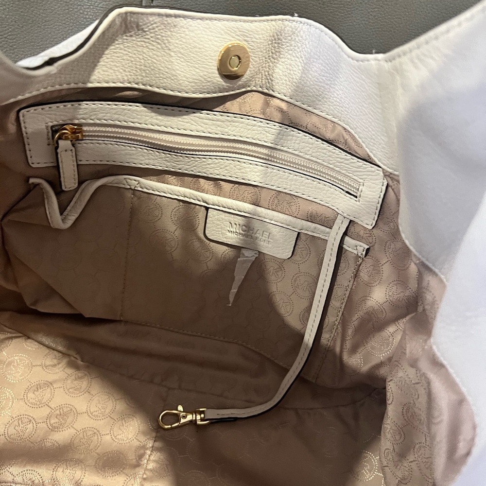 New Michael Kors Hobo bag - Picture 5 of 10